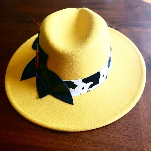Yellow Panama Hat w/Leather Trim - Picture 6 of 10